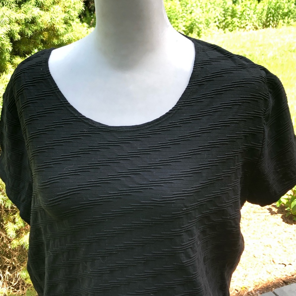 Talbots top-EUC black short sleeve with crew neck